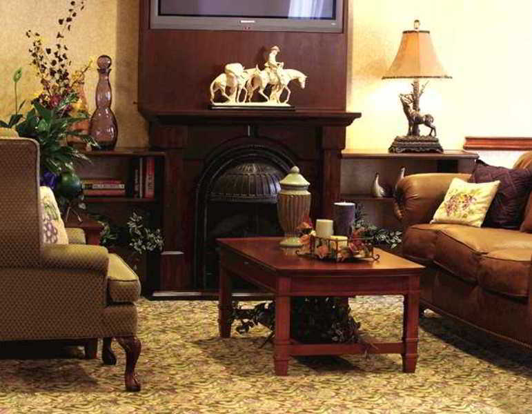 Hampton Inn Браунвуд Экстерьер фото